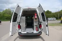 Volkswagen T6.1 Transporter 2.0 TDI 4Motion Hochdach Lang - Thumbnail 1