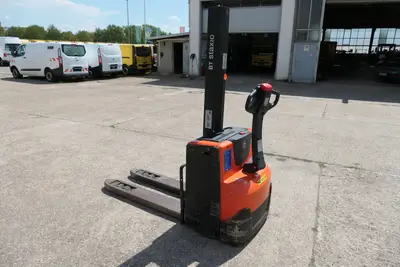 BT SWE 080L Batterie 22/2018 SWE 080L Batterie 22/2018