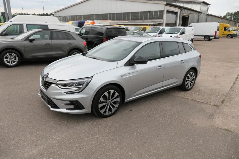 Renault Megane Megane IV Grandtour dCi - Image 1