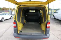 Volkswagen T5 Transporter 2.0 TDI PARKTRONIK EURO-5 - Thumbnail 5