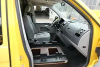 Volkswagen T5 Transporter 2.0 TDI PARKTRONIK - Thumbnail 10