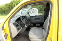 Volkswagen T5 Transporter 2.0 TDI PARKTRONIK EURO-5 - Thumbnail 9