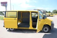 Volkswagen T5 Transporter 2.0 TDI PARKTRONIK - Thumbnail 8